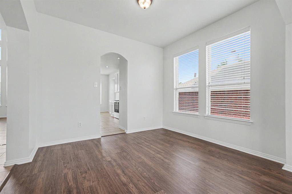 4549 Woodbluff Drive, Mesquite, TX 75150