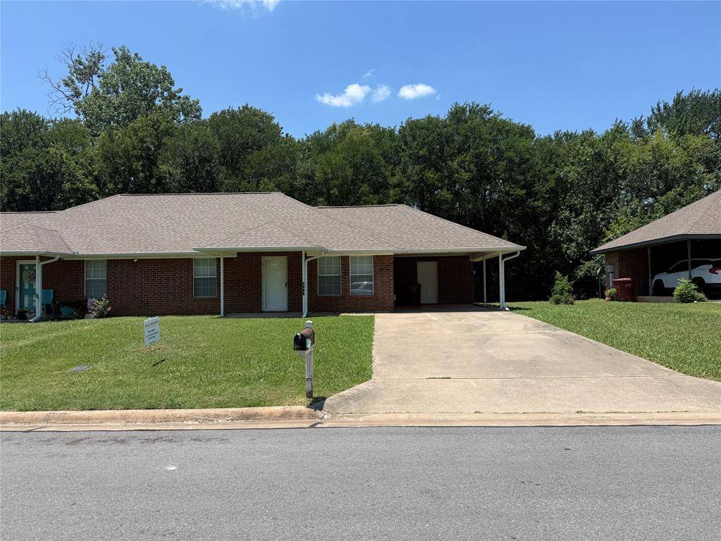 2189 Island Bayou, Bonham, TX 75418