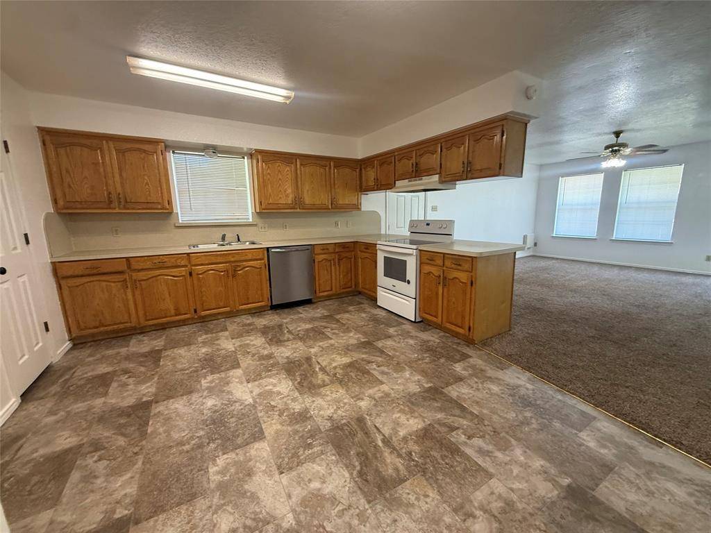 2189 Island Bayou, Bonham, TX 75418