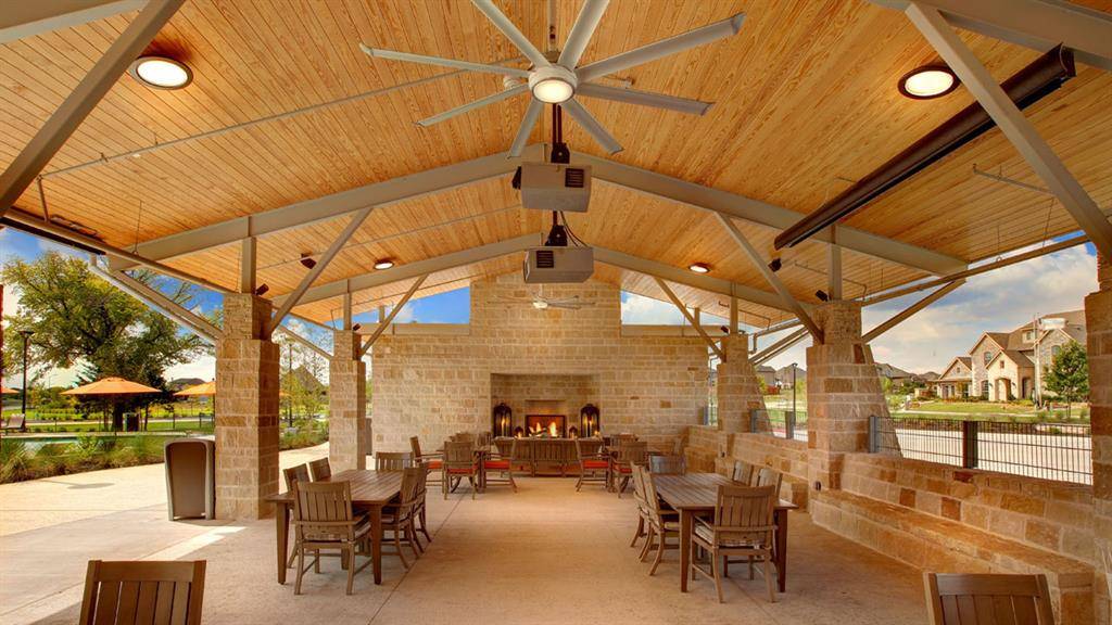 313 Spruce Brook Drive, Mckinney, TX 75071