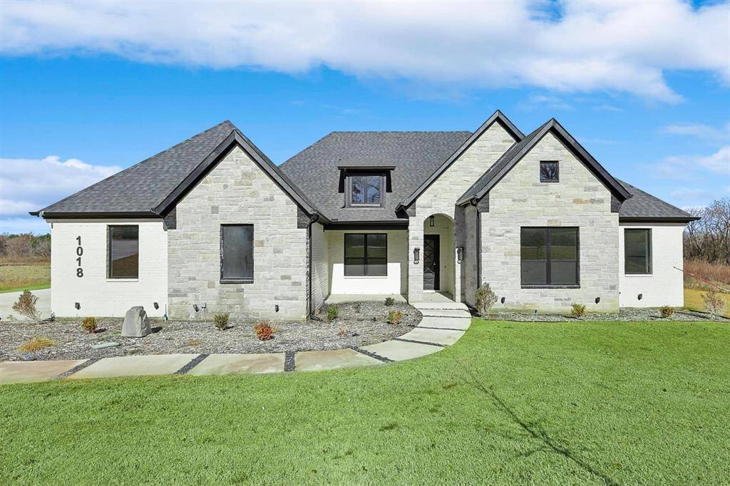 1018 Glenoaks Drive, Weatherford, TX 76088