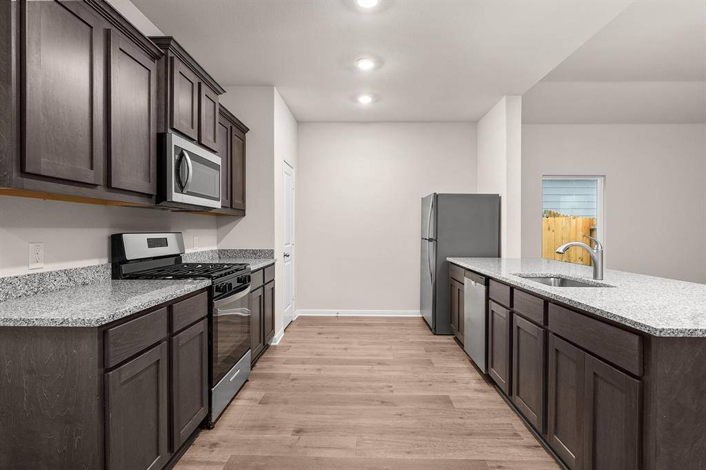 106 Southgate Drive, Terrell, TX 75160