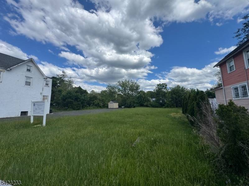 814 E 3Rd St, Plainfield City, NJ 07062