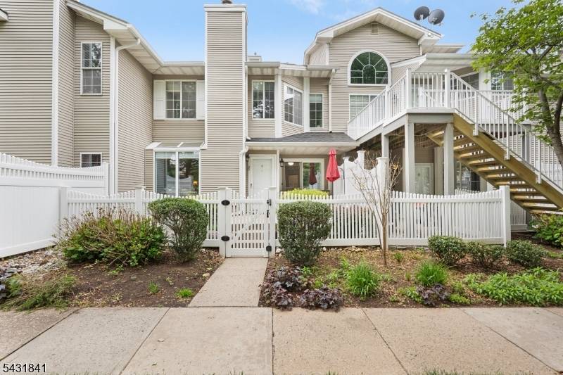 33 Crestmont Road, Bedminster Twp., NJ 07921