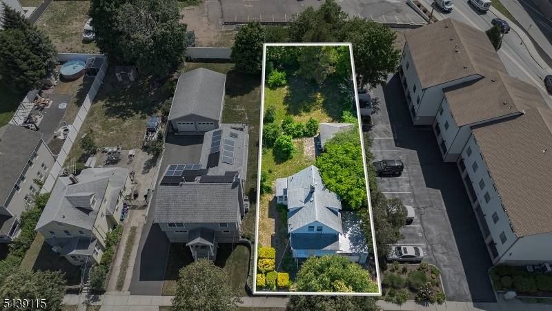 112 Page Ave, Lyndhurst Twp., NJ 07071