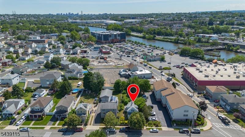 112 Page Ave, Lyndhurst Twp., NJ 07071