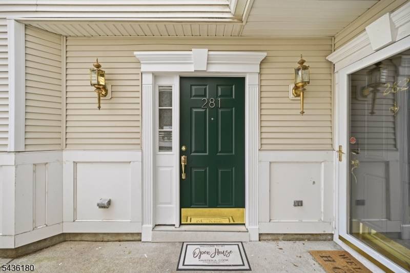 281 Riverwalk Way, Clifton City, NJ 07014