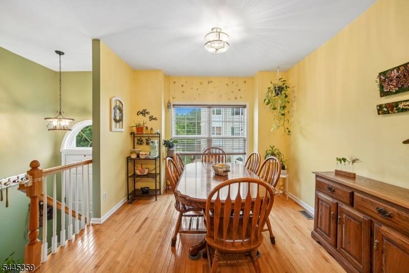 234 Terrace Lake Dr, Butler Boro, NJ 07405