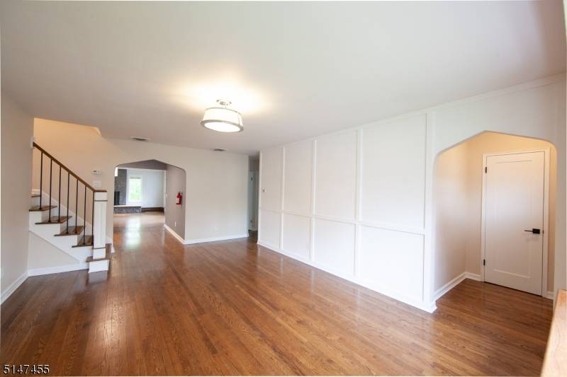 30 Chestnut Hill Pl, Glen Ridge Boro Twp., NJ 07028
