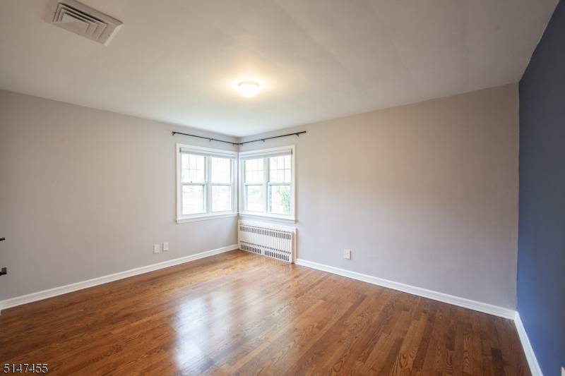 30 Chestnut Hill Pl, Glen Ridge Boro Twp., NJ 07028