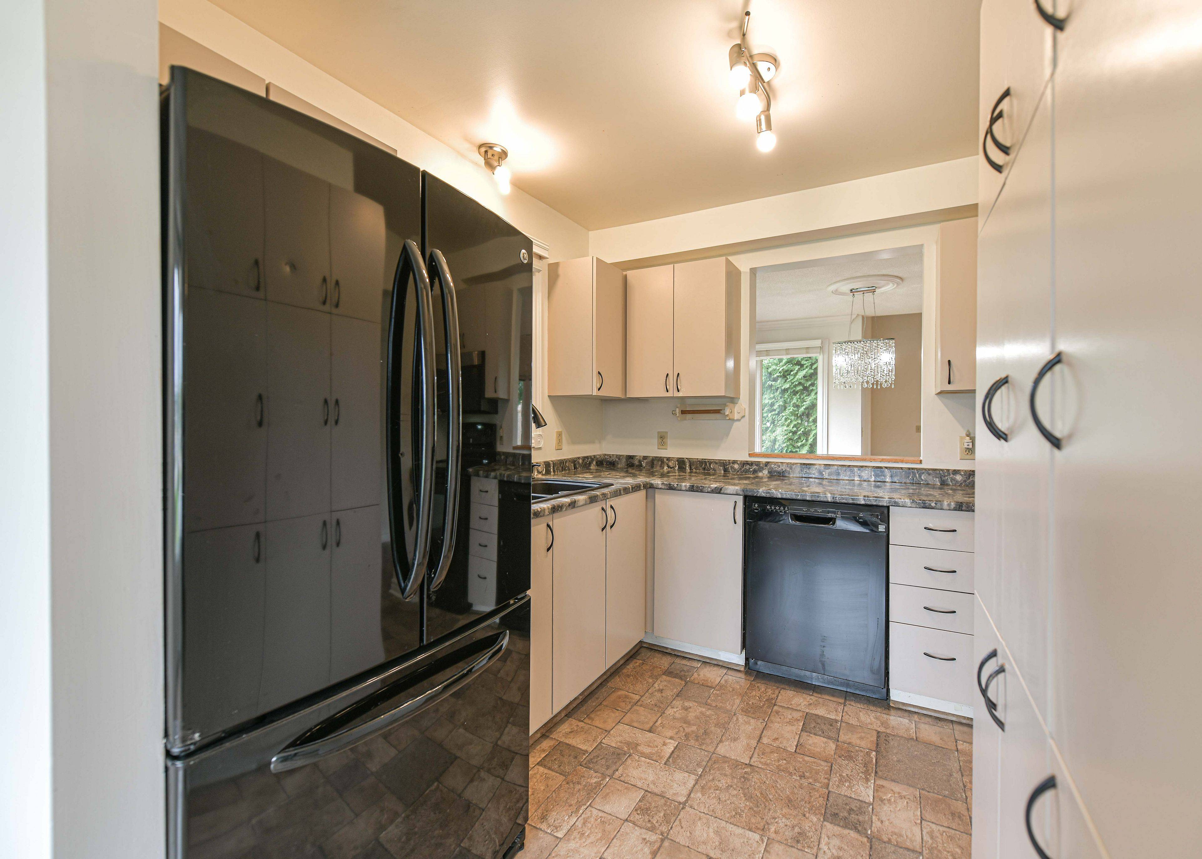 10 MUSEUM DR #101, Orillia, ON L3V 7T9