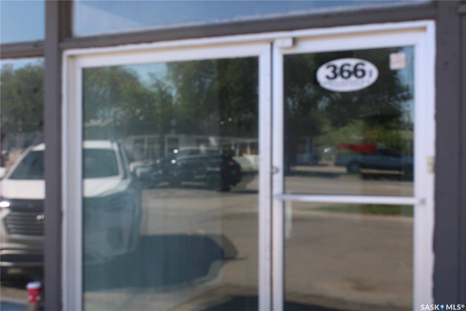 366 J Broadway STREET W #Bay #2, Yorkton, SK S3N 0N8