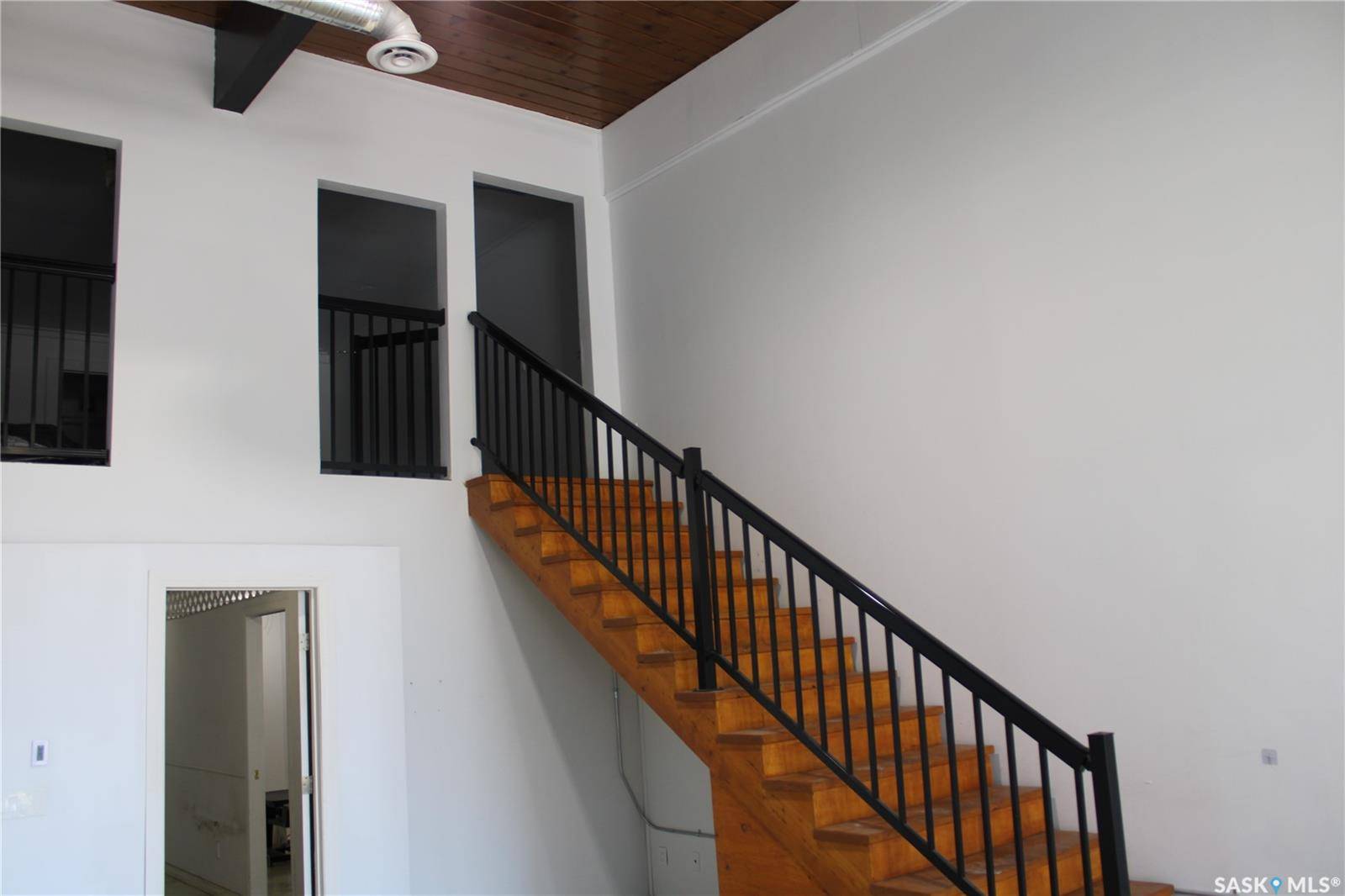 366 J Broadway STREET W #Bay #2, Yorkton, SK S3N 0N8