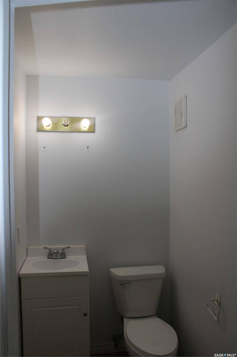366 J Broadway STREET W #Bay #2, Yorkton, SK S3N 0N8
