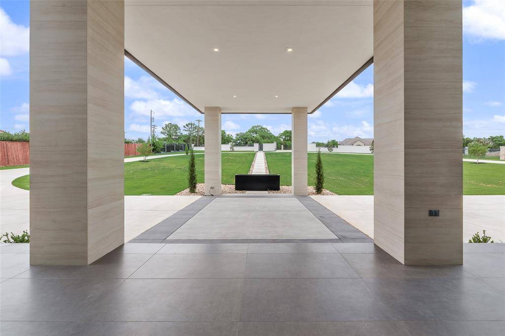 410 S White Chapel Boulevard, Southlake, TX 76092