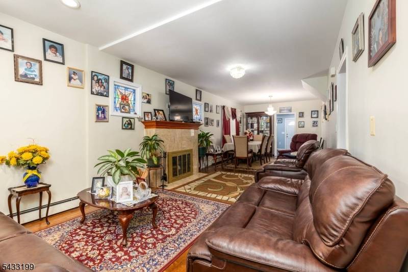 54 Bedford Ave, Teaneck Twp., NJ 07666