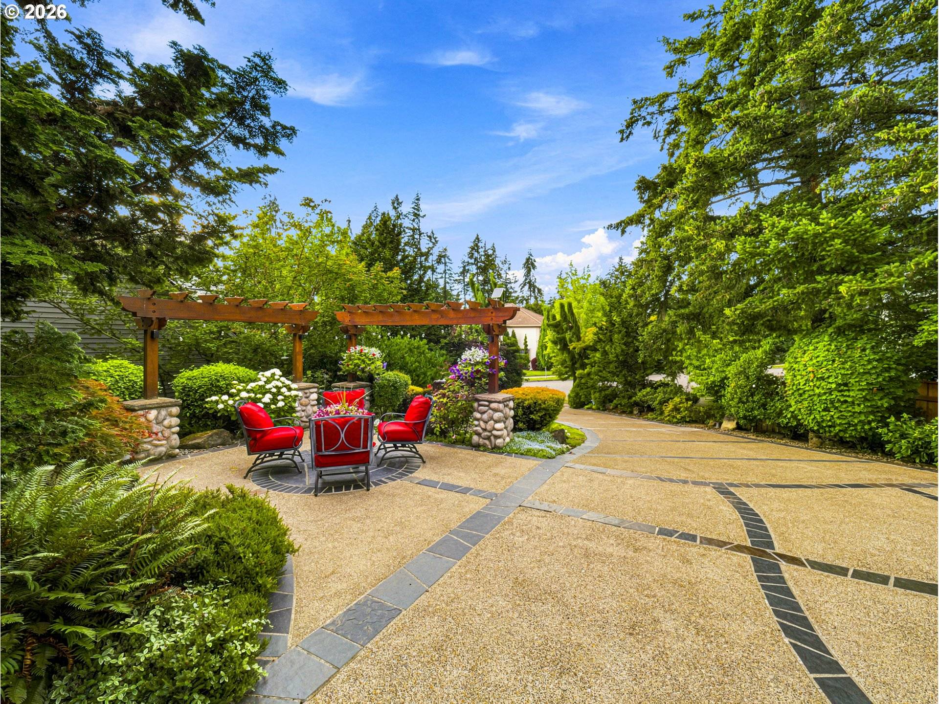 9630 SW IOWA DR, Tualatin, OR 97062