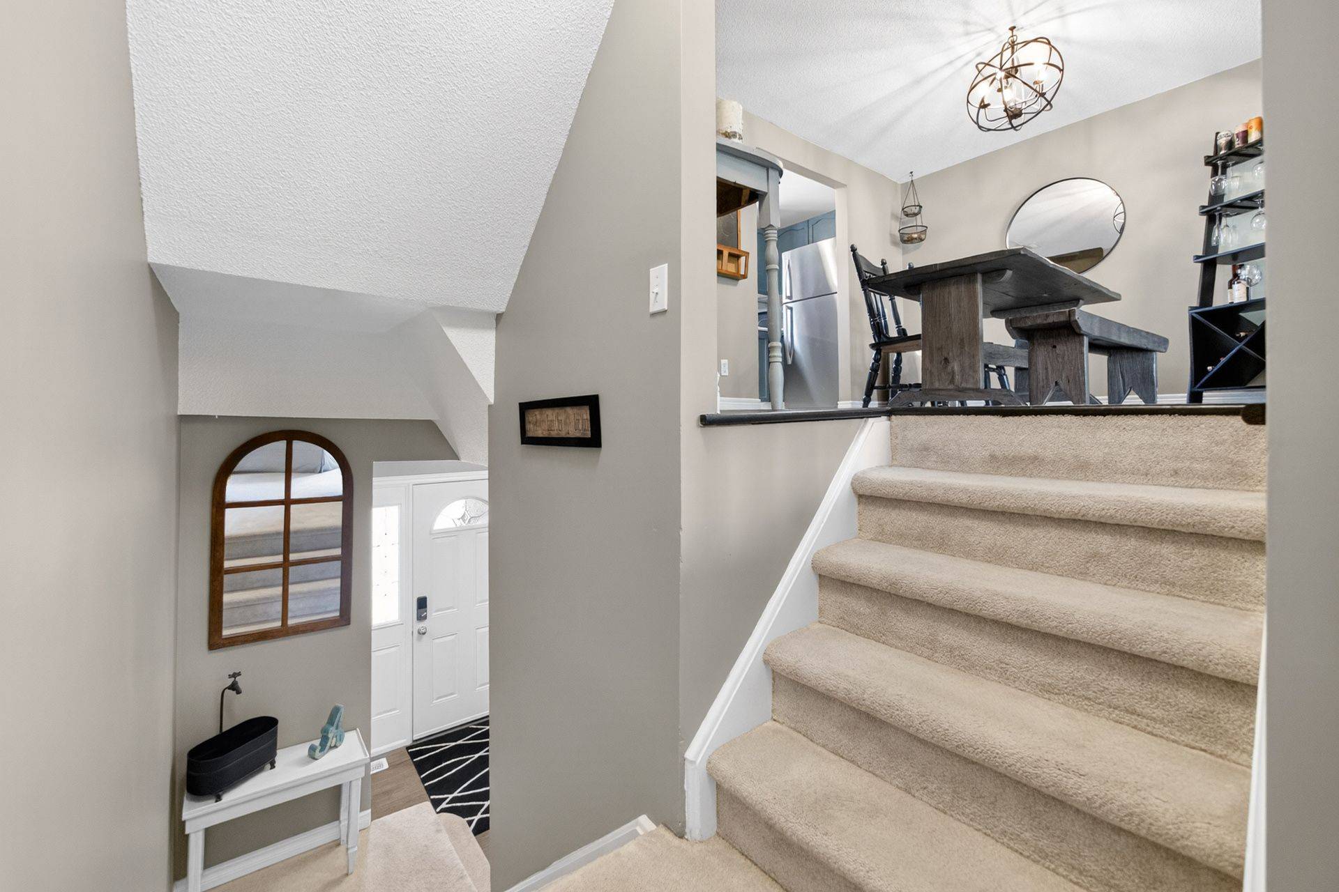 23 Watsons LN #31, Hamilton, ON L9H 5G9
