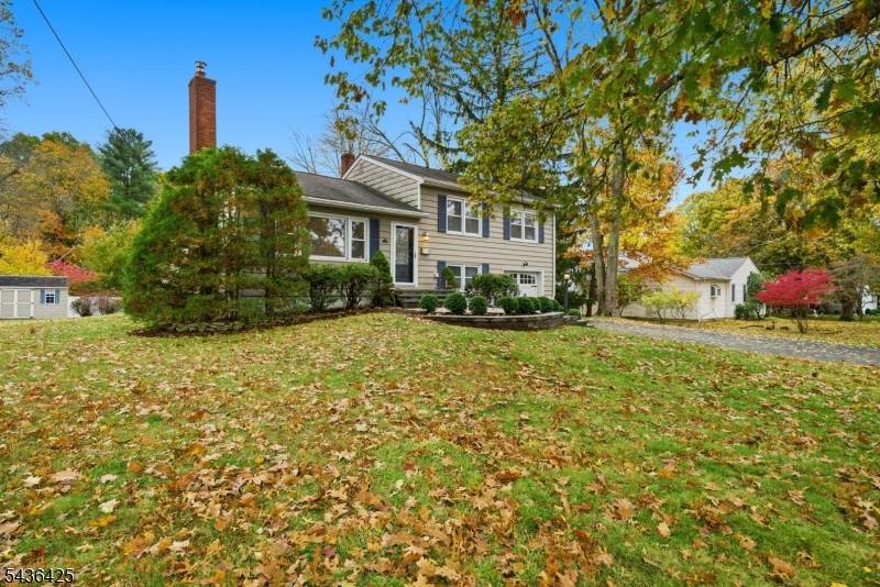 10 Lloyd Ave, Florham Park Boro, NJ 07932