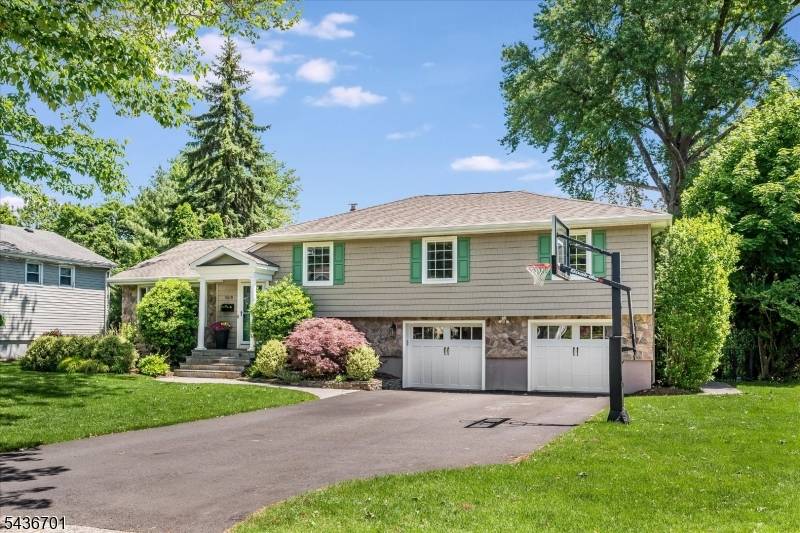 169 Hillman Ave, Glen Rock Boro, NJ 07452
