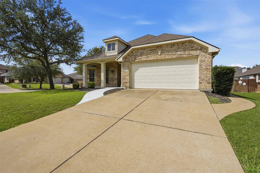 1218 Inglewood Drive, Mansfield, TX 76063