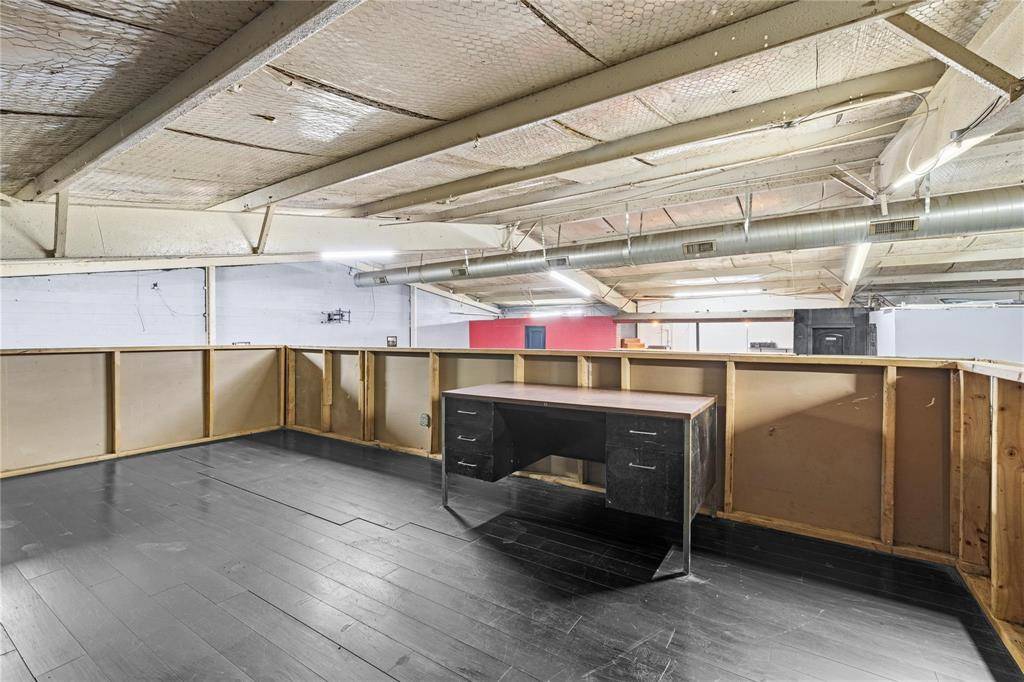 125 Burrell Drive #B, Dallas, TX 75232