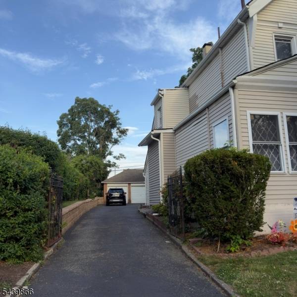 20 Ridge St, City Of Orange Twp., NJ 07050