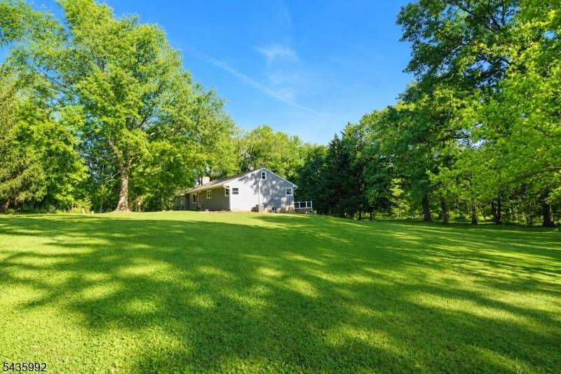 567 Foothill Rd, Bridgewater Twp., NJ 08807