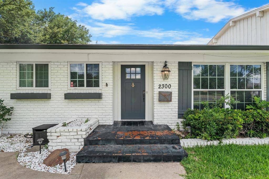2300 Mount Carmel Drive, Waco, TX 76710