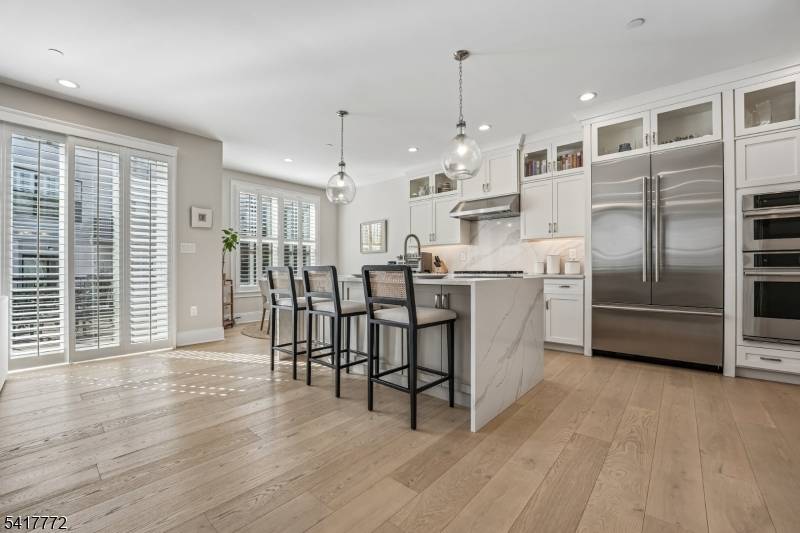 14 Chelsea Rd, Warren Twp., NJ 07059