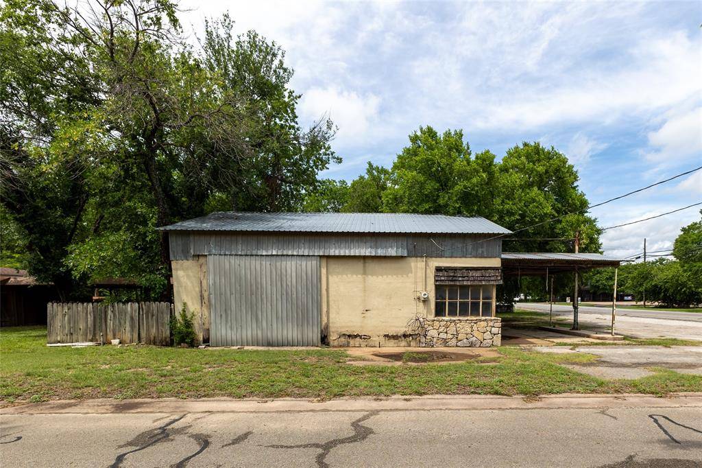 210 Austin Road, Glen Rose, TX 76043
