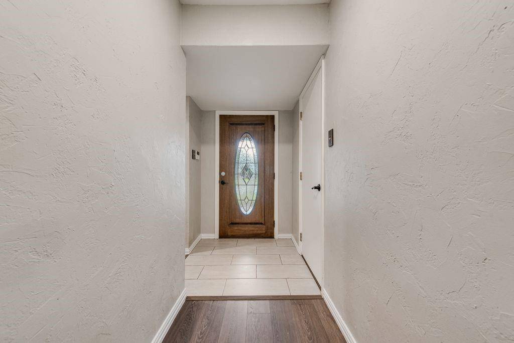 7013 Lincolnshire Lane, North Richland Hills, TX 76182
