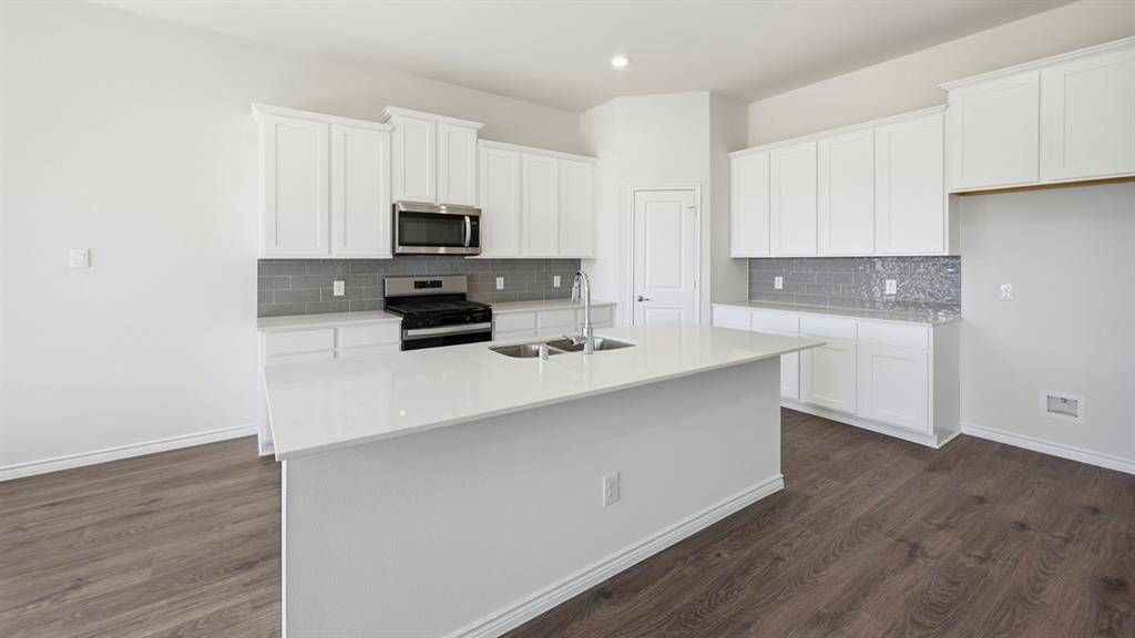 2086 Marble Drive, Royse City, TX 75189