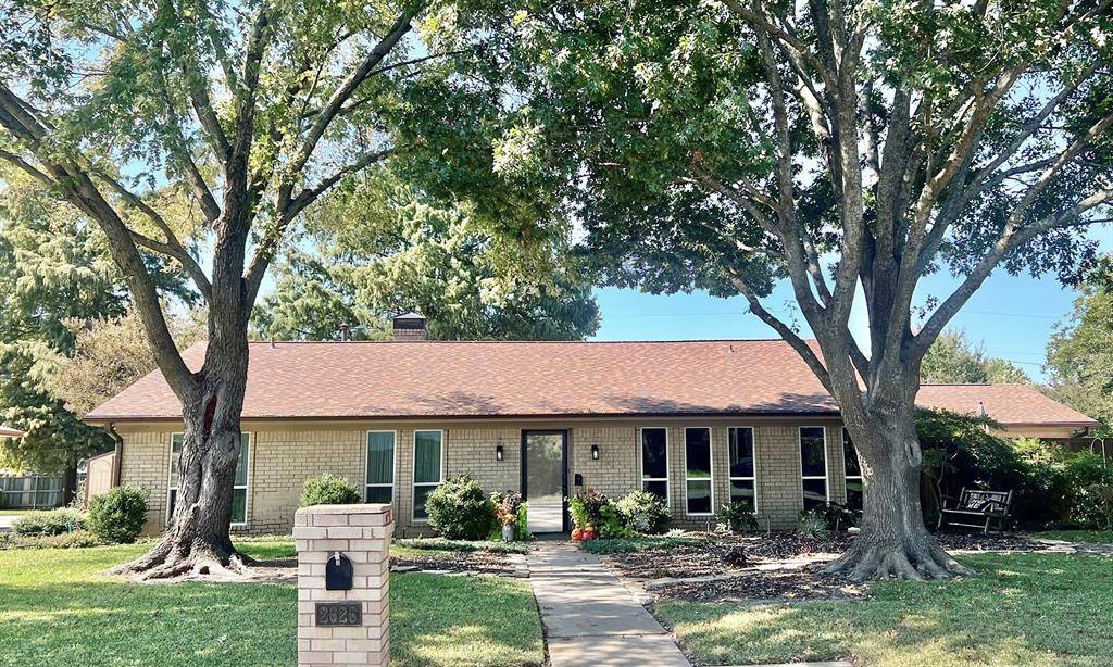 2626 Shoreline Drive, Sherman, TX 75092