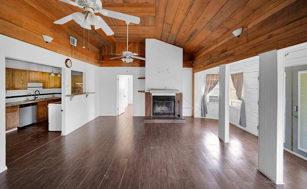 105 County Road 3590, China Spring, TX 76633
