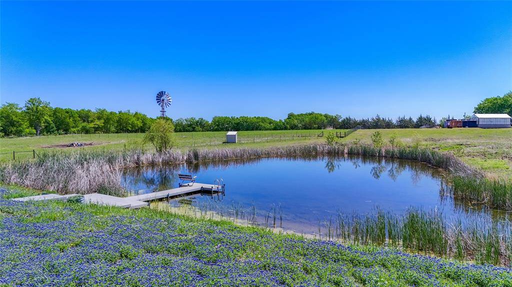 2729 County Road 3732, Wolfe City, TX 75496