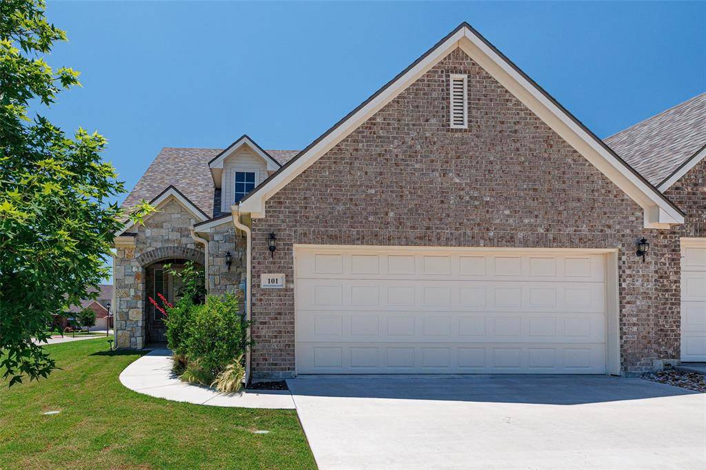 101 Legacy Boulevard, Weatherford, TX 76085