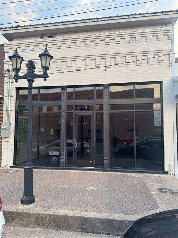 209 N Prairieville Street, Athens, TX 75751