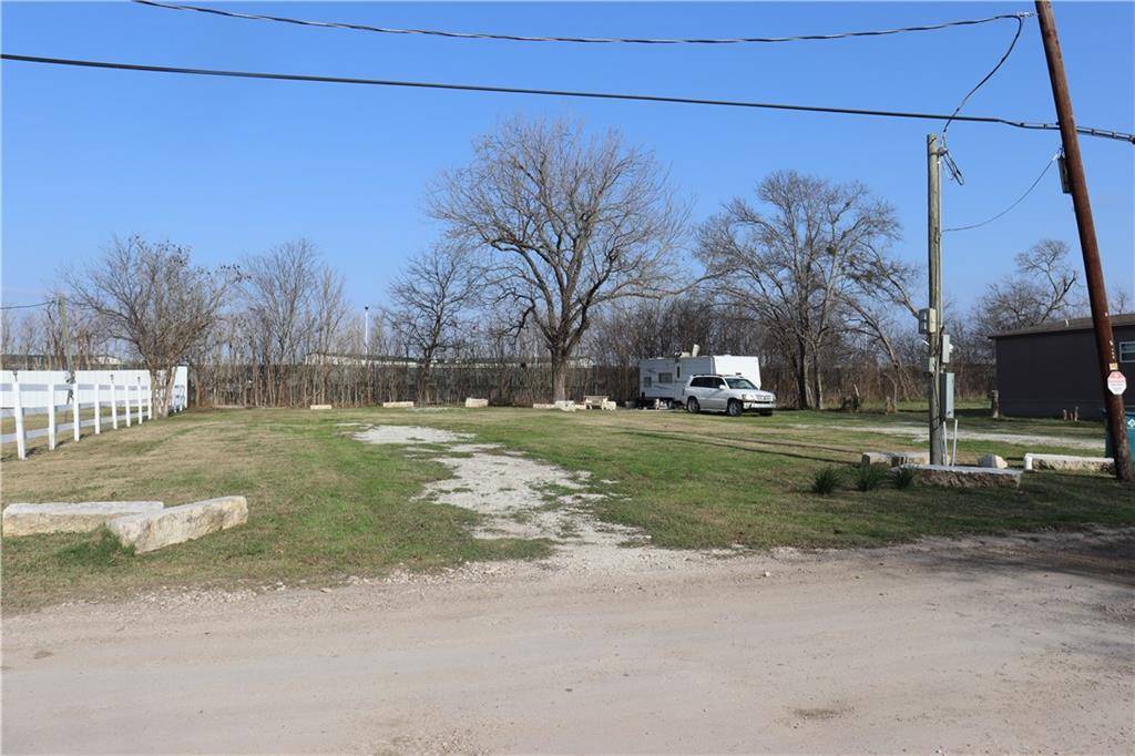 310 W Burleson, Mart, TX 76664