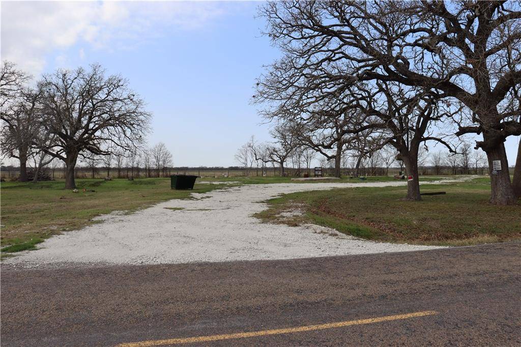 4202 S FM 339, Groesbeck, TX 76642