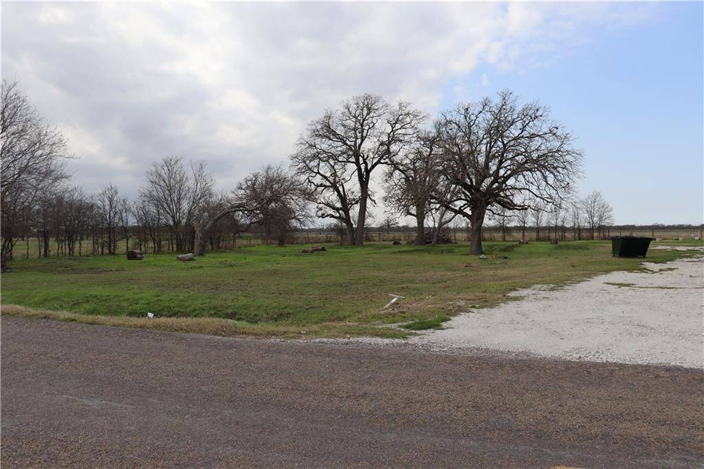 4202 S FM 339, Groesbeck, TX 76642