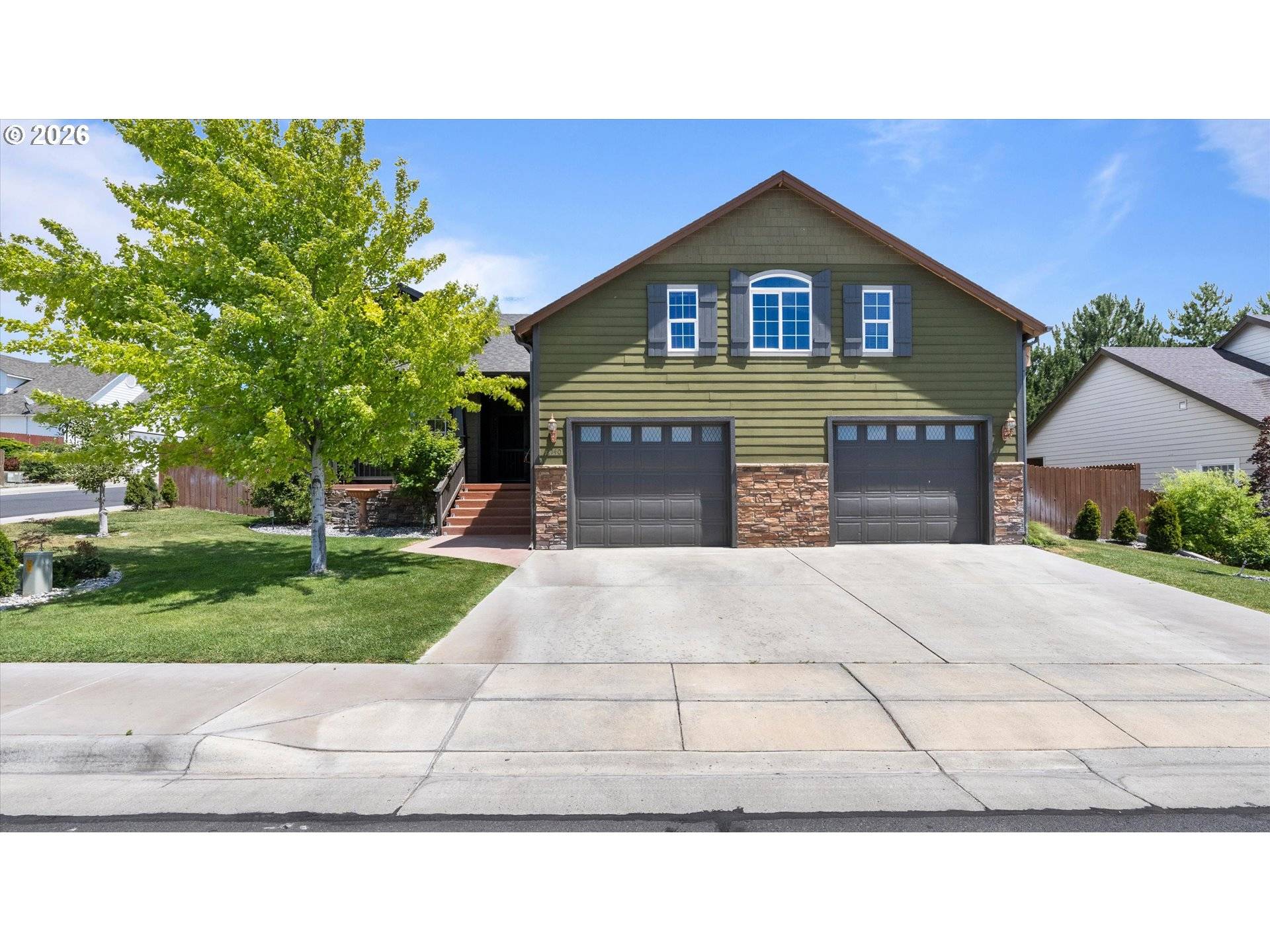 2140 NW DUSK DR, Hermiston, OR 97838