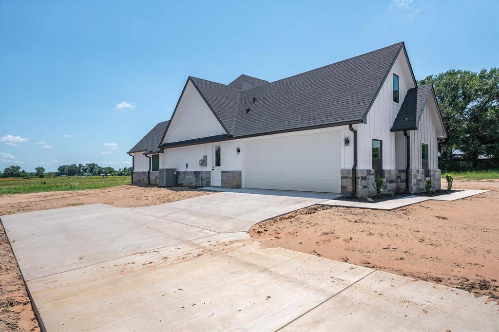 965 VZ County Road 2141, Canton, TX 75103
