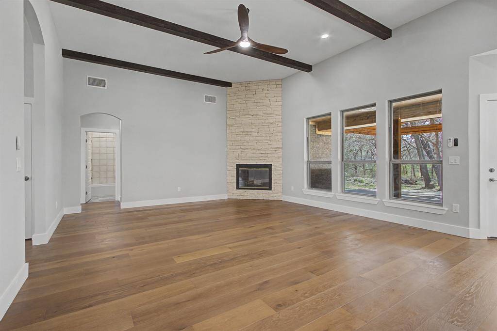 108 Winding Way, Azle, TX 76020