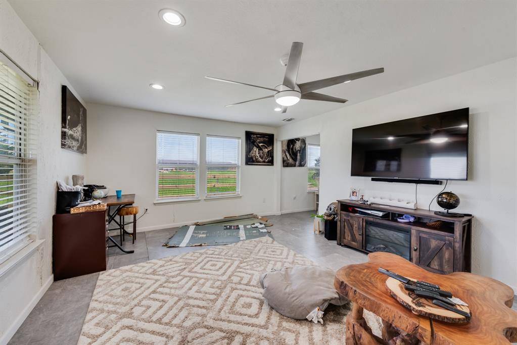 354 N FM 1138, Nevada, TX 75173