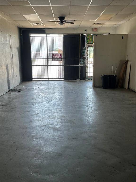 5537 E Lancaster Avenue, Fort Worth, TX 76112