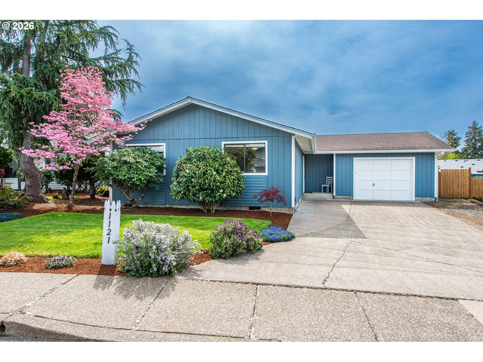 1121 CEDAR PL, Creswell, OR 97426