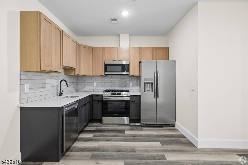 448 - 452 S Orange Ave #203, Newark City, NJ 07103
