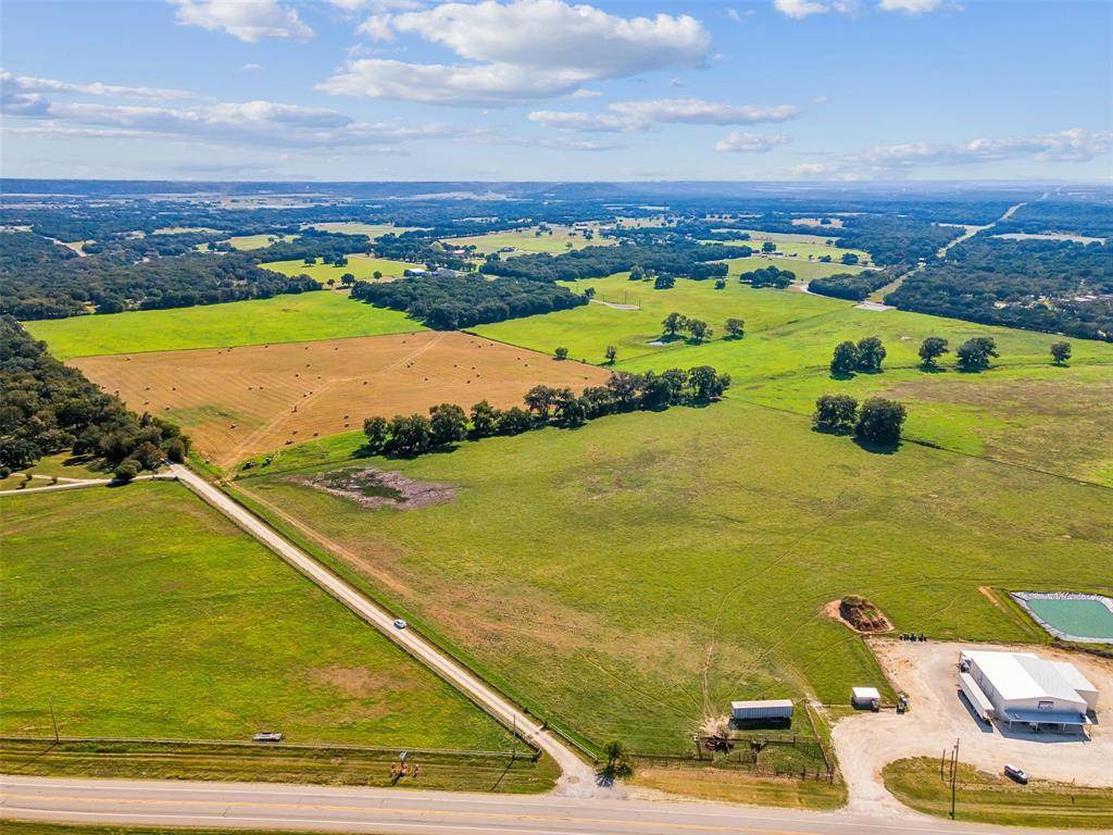 324 E Highway 6, Iredell, TX 76649