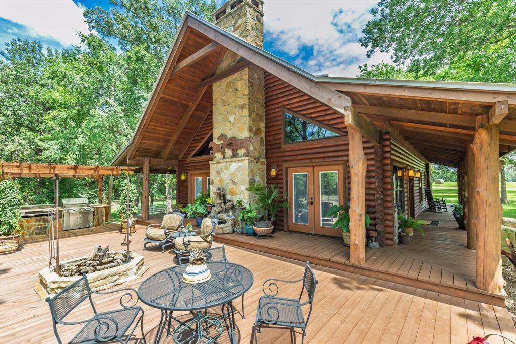 609 County Road 2421, Como, TX 75431